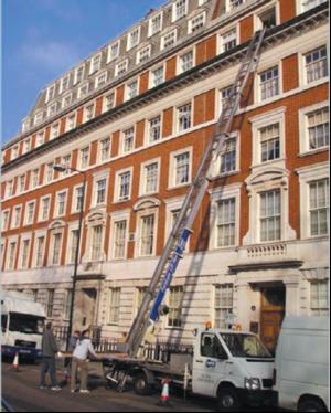 Outside elevator offers alternative to crane