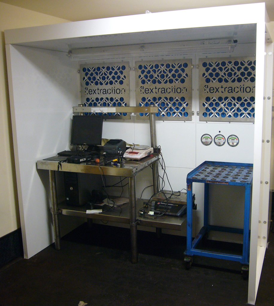 dust control booth