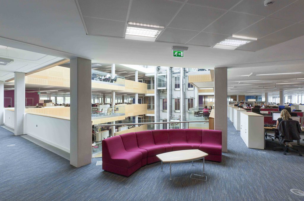 cls1408 - doncaster civic centre - pic 2