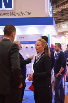 fulleon-tradeshow-shot