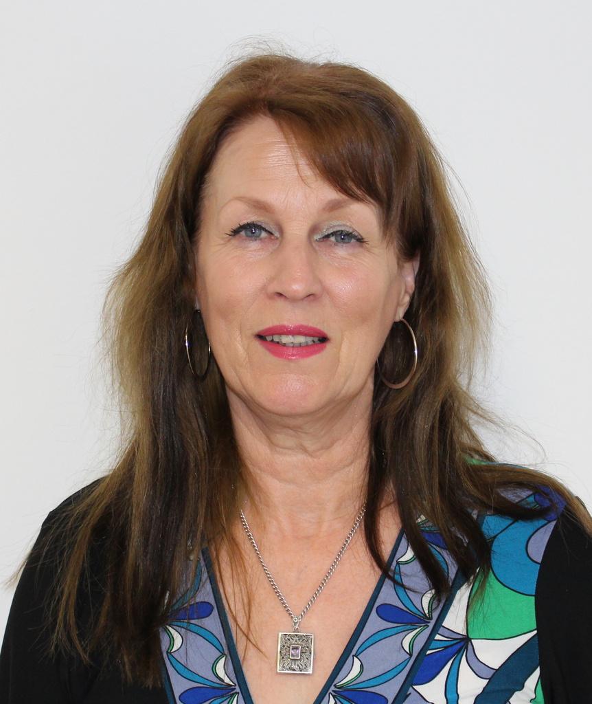 karen-page-km-cleaning-services_cropped