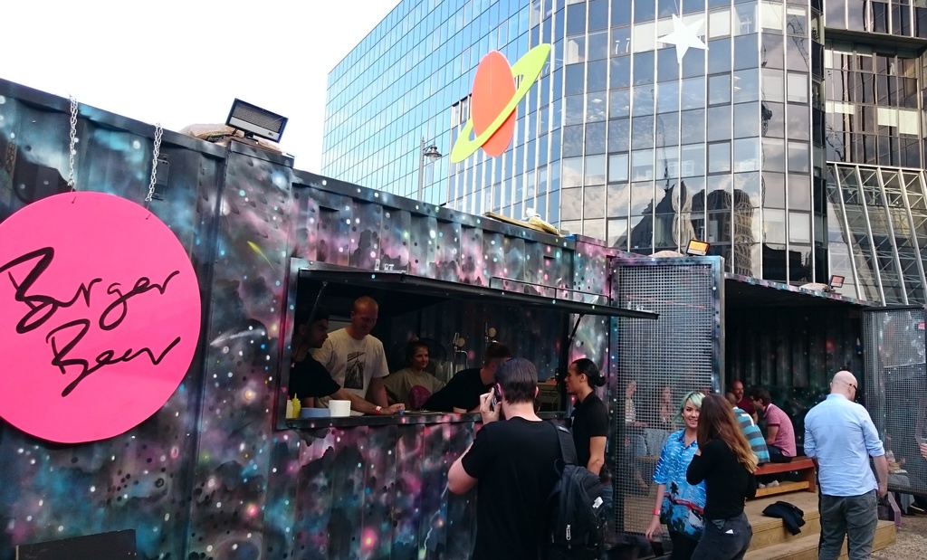 burger bear open @ old street made from mobile mini storage containers 4