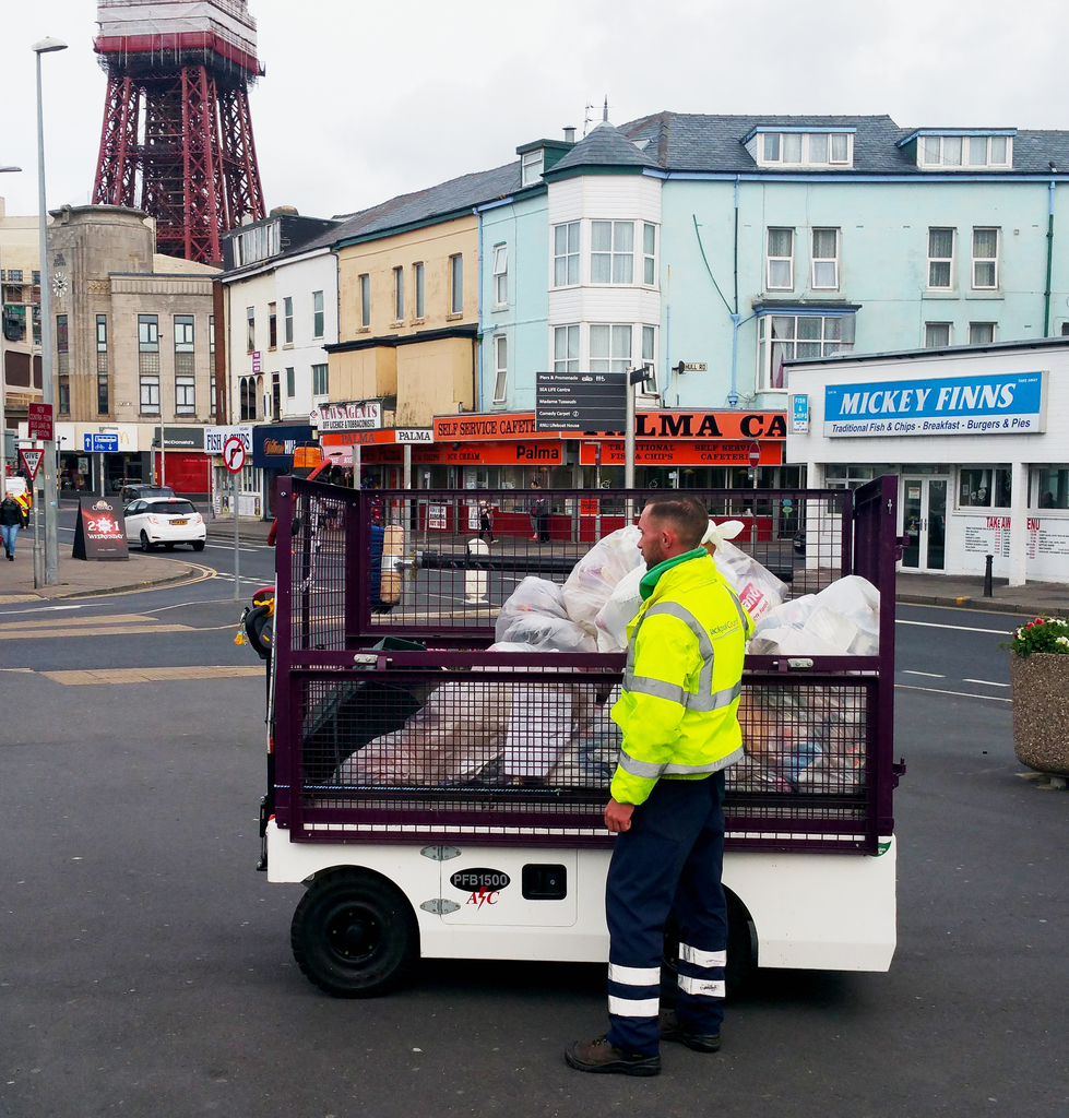 pfb1500 blackpool council (3)a