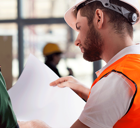 460___1_worker with paperwork