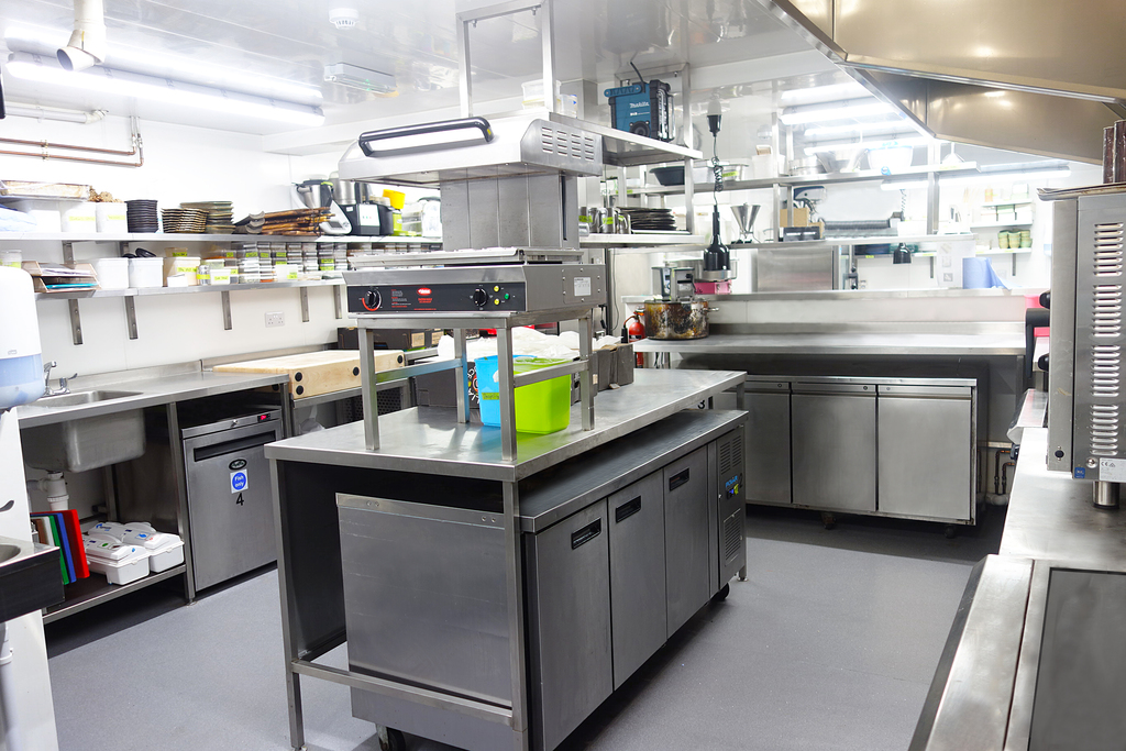 ct_benedicts_altro stronghold_altro whiterock white_06