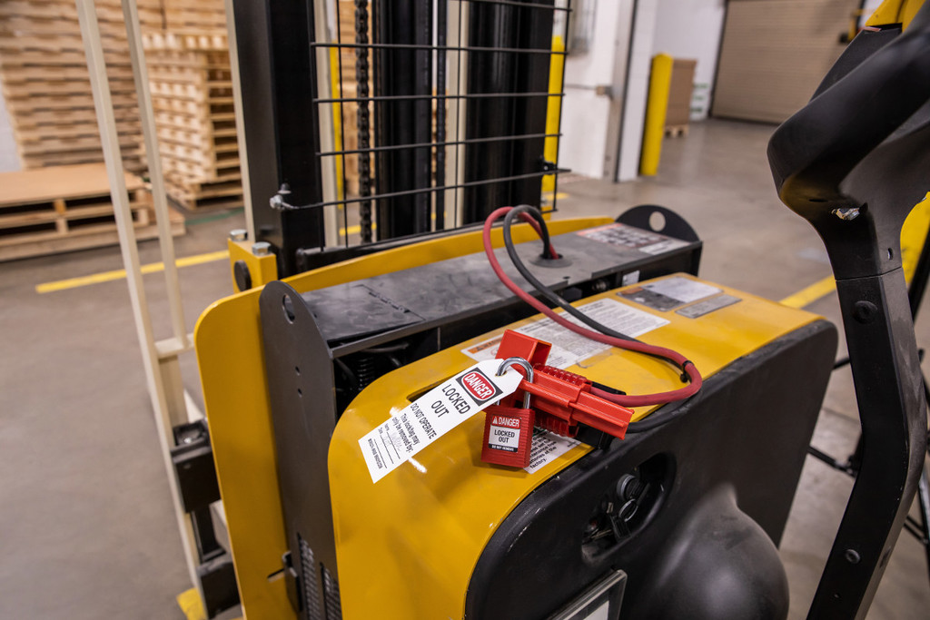 Safer vehicle maintenance with Brady BatteryBlock