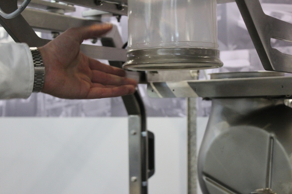 Fortress Gravity metal detector now features a quick release retractable reject unit