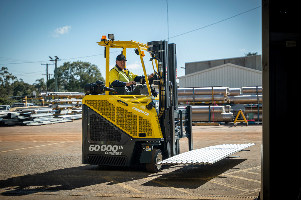 60000-trucks-delivered-by-combilift