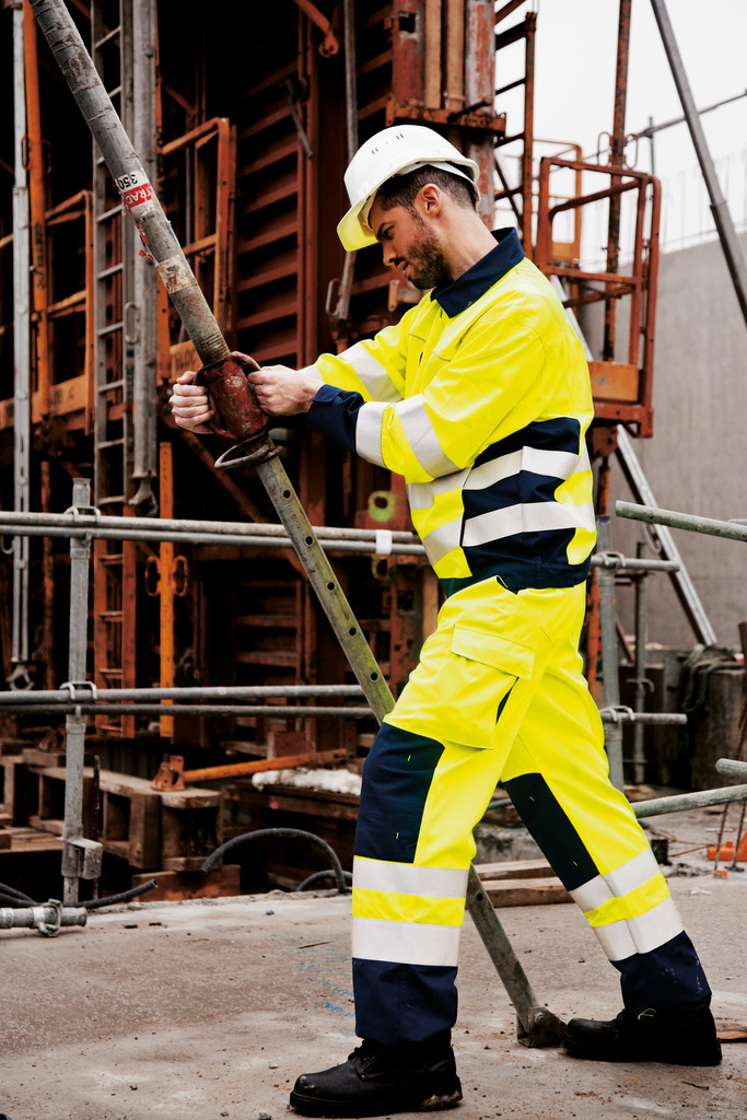 Nationwide Platforms chooses Elis protective workwear