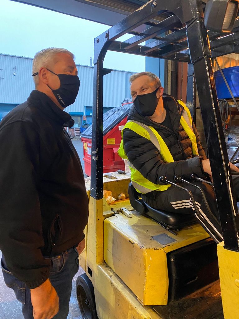 Face masks for extended wear