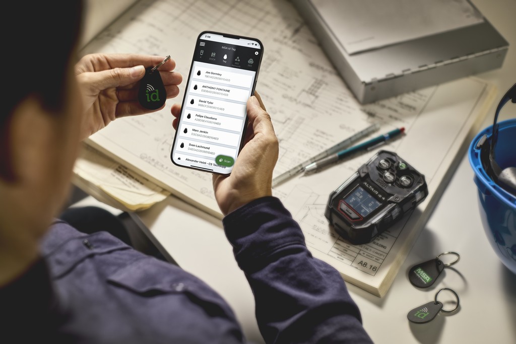 What is a gas detection wearable?