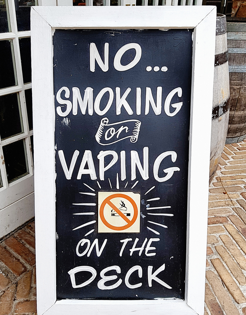 iStock-no-smoking-vaping-sign-1136549612.jpg
