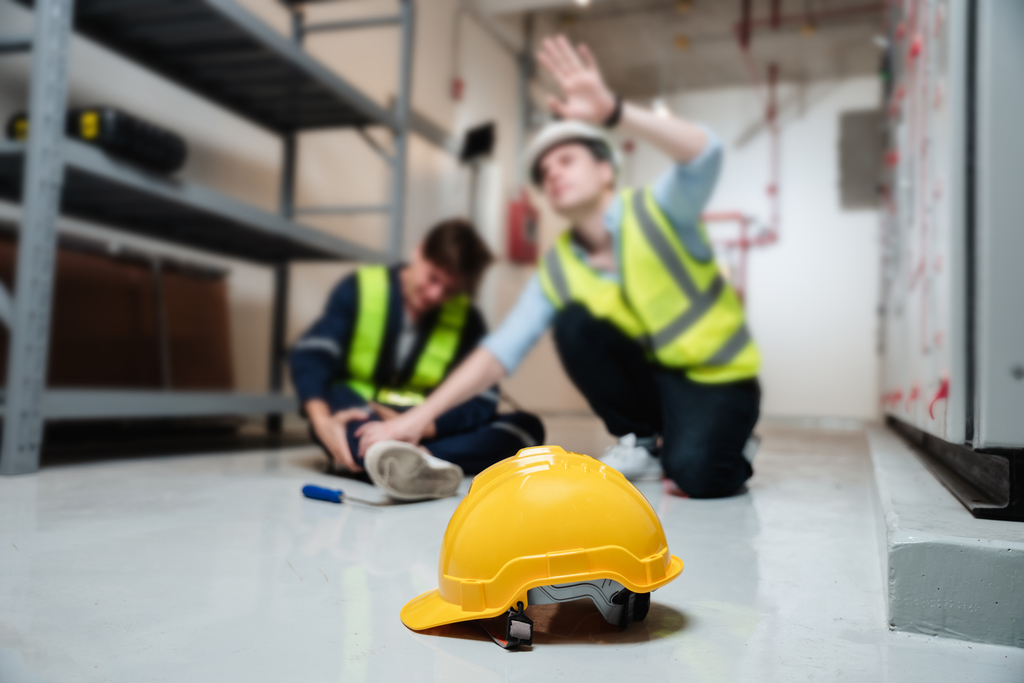 iStock-worker-injured-1433160221.jpg